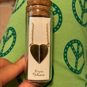 NIP Kris Nations medium Heart charm necklace